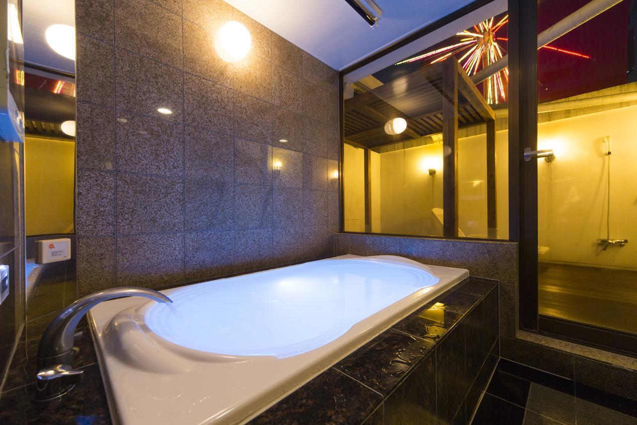 Hotel Lala Tsukasa Фукуока Экстерьер фото